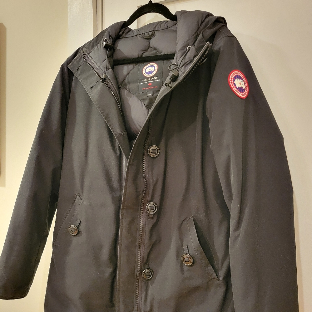 Black canada goose coat